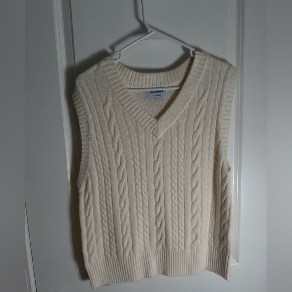 Old Navy Cream Cable Knit Vest